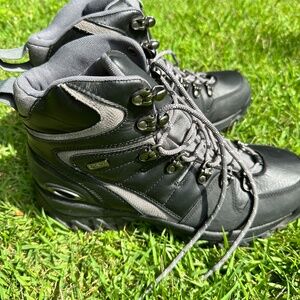 Men Oakley All Mountain Boots Black Grey - Size 11